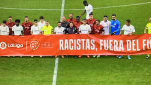 Igrač Valencije odbio akciju protiv rasizma, navijači ga slave