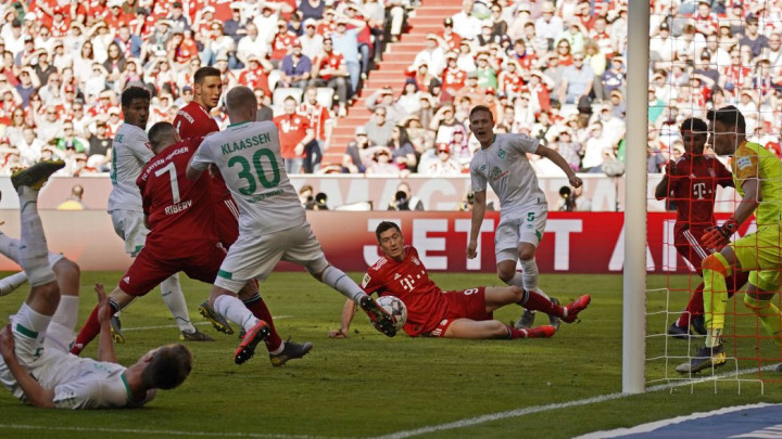 Bayern teškom mukom slavio protiv Werdera, Augsburg demolirao Stuttgart