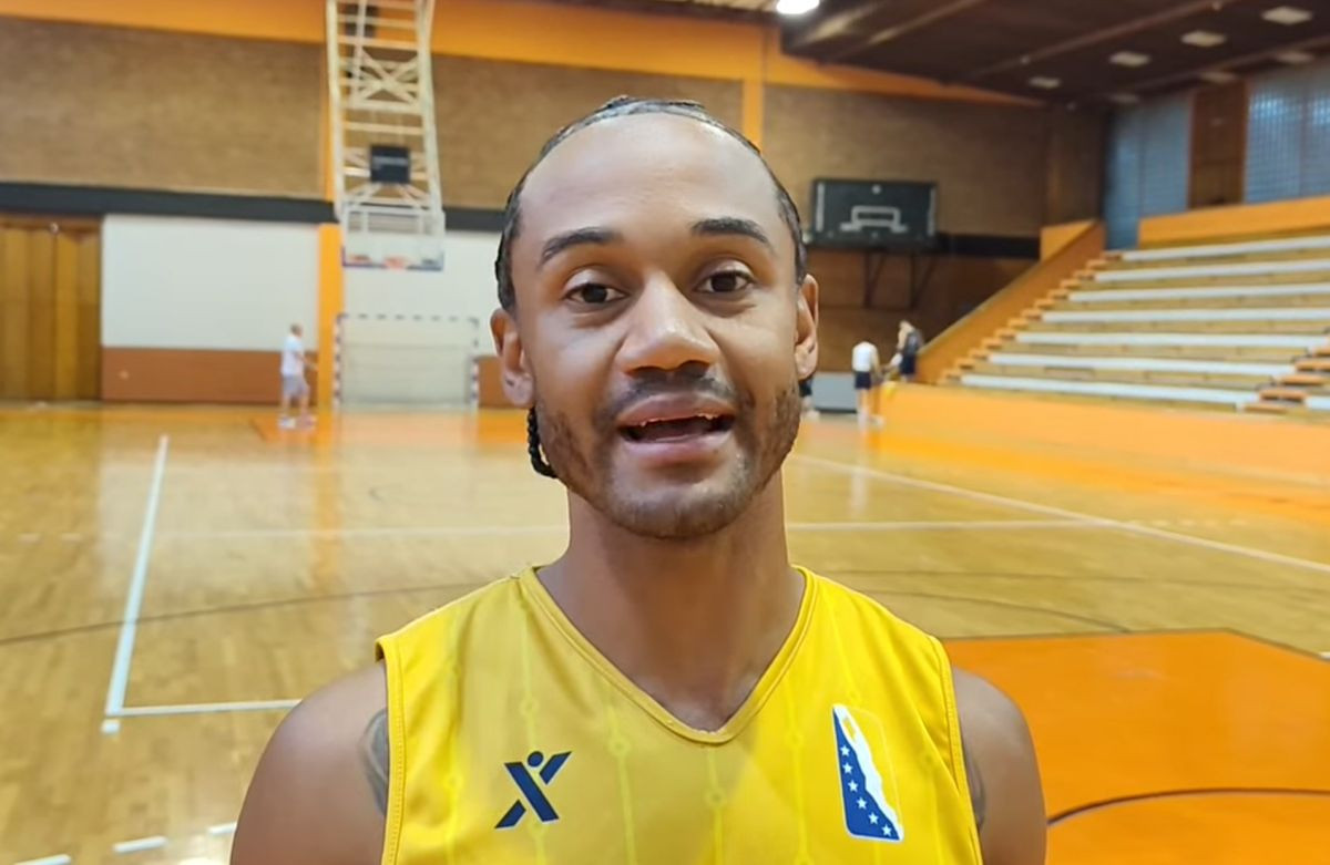 Roberson: "Sretan sam što ću još jedanput predstavljati Bosnu i Hercegovinu" Roberson: "Sretan sam što ću još jedanput predstavljati Bosnu i Hercegovinu"