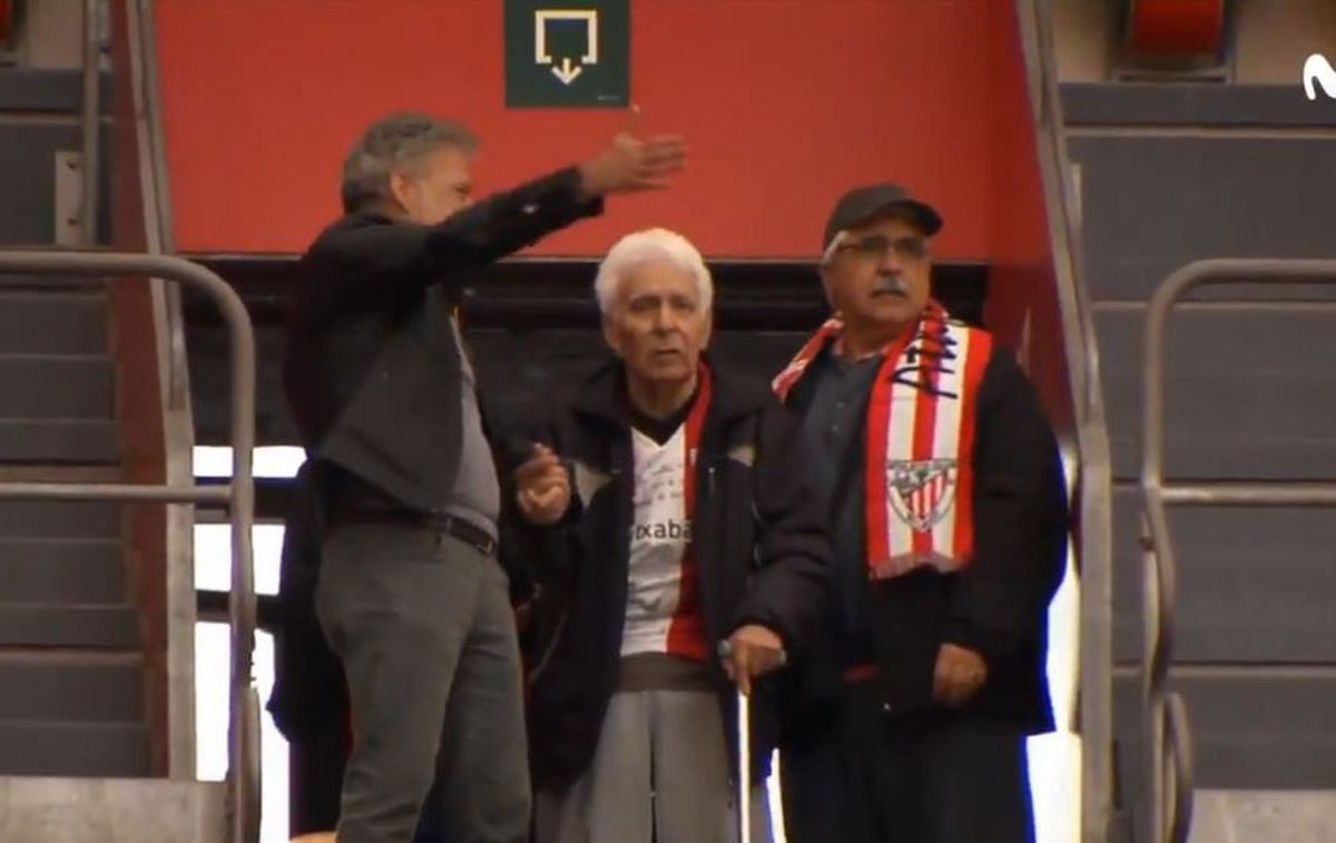 92-godišnji dedo prevalio put iz Urugvaja na stadion Athletica da bi gledao svoj klub