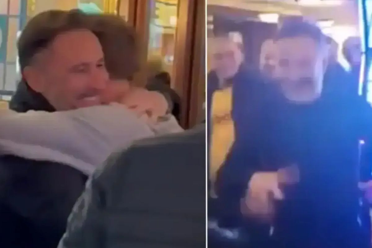Tradicija kakvu niko drugi nema: Pobjede u engleskom Premiershipu slavi u pubu sa navijačima Tradicija kakvu niko drugi nema: Pobjede u engleskom Premiershipu slavi u pubu sa navijačima