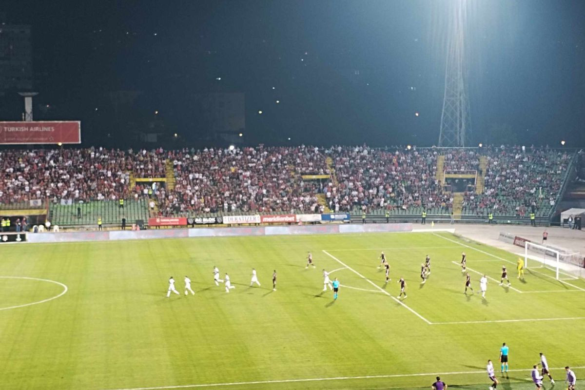 Sarajevo dominiralo, Aktobe iz prve šanse utišao Koševo