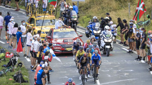 Tour de France: Yates vodeći i nakon osme etape