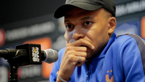 Mbappe šokirao: "Ne mogu da igram za ljude koji misle da sam majmun"