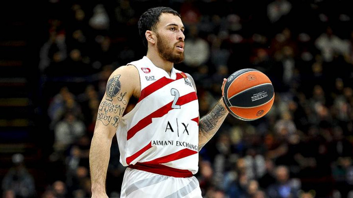 CSKA predstavio Mike Jamesa