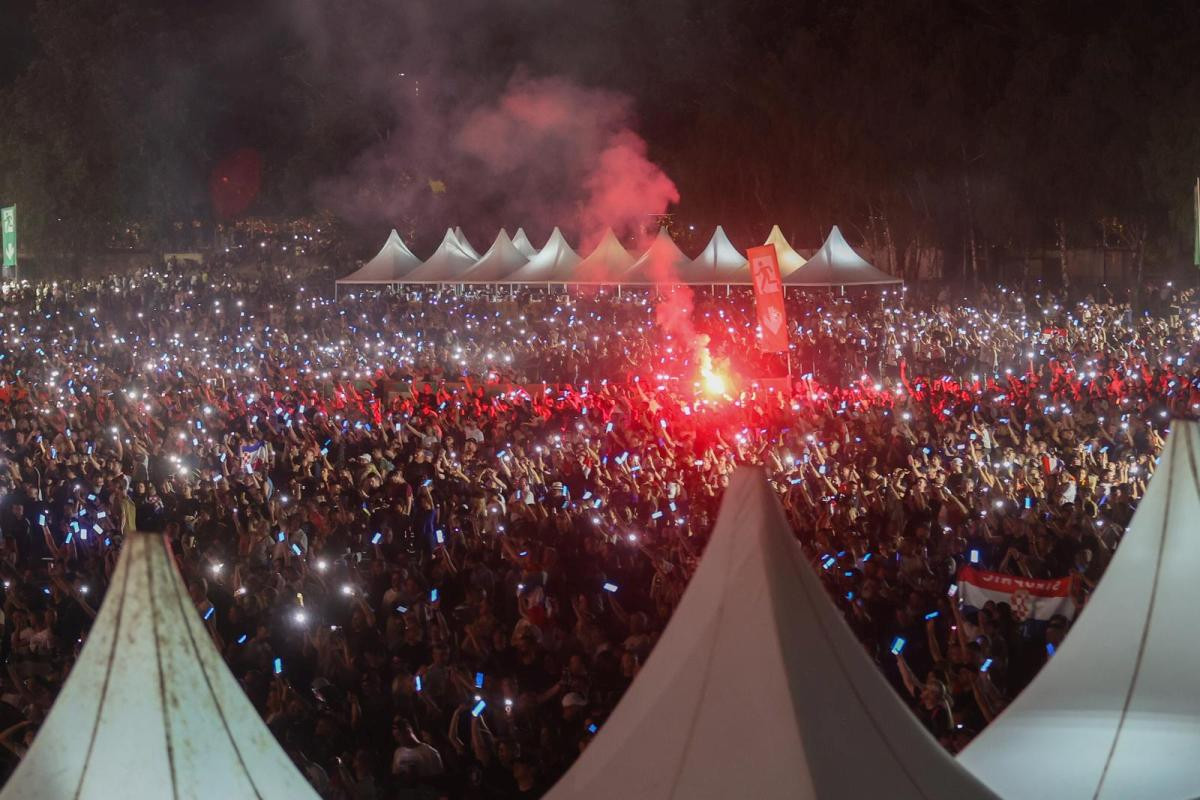 Otišao na koncert Thompsona, Srbi su ga odmah kaznili na surov način: "Radit ćemo to dok postojimo" Otišao na koncert Thompsona, Srbi su ga odmah kaznili na surov način: "Radit ćemo to dok postojimo"