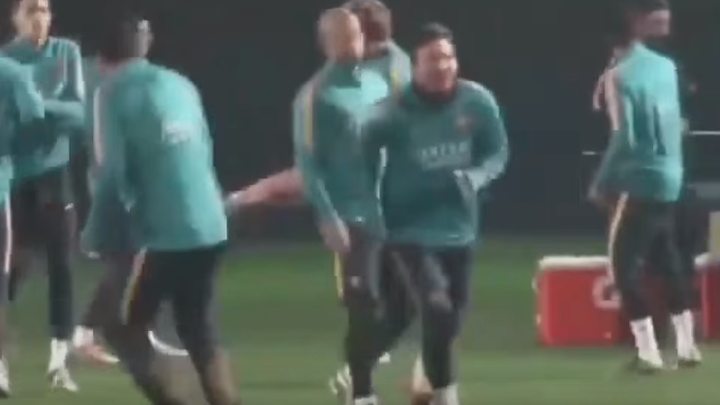 Messi se našalio sa Suarezom na treningu Barcelone