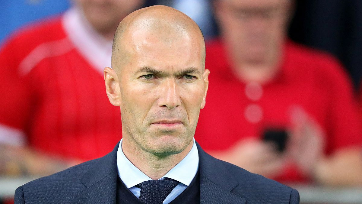 Zidane je kriv za sve: Manchester United "krade" fudbalera Cityja?