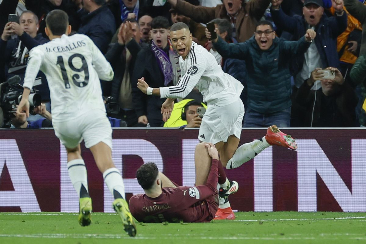 Francuska zvijer se probudila! Kylian Mbappe uništio Manchester City i odveo Real u osminu finala Francuska zvijer se probudila! Kylian Mbappe uništio Manchester City i odveo Real u osminu finala