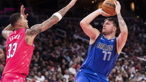 Još jedna čudesna partija Luke Dončića za Dallas, Jusuf Nurkić se vratio na parket