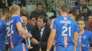 Široki razbio Mladost