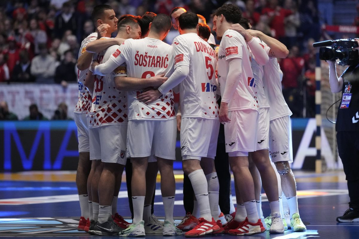 Mostarska noć donijela je veliki preokret? Kauboj izjavom bacio Hrvate u trans Mostarska noć donijela je veliki preokret? Kauboj izjavom bacio Hrvate u trans