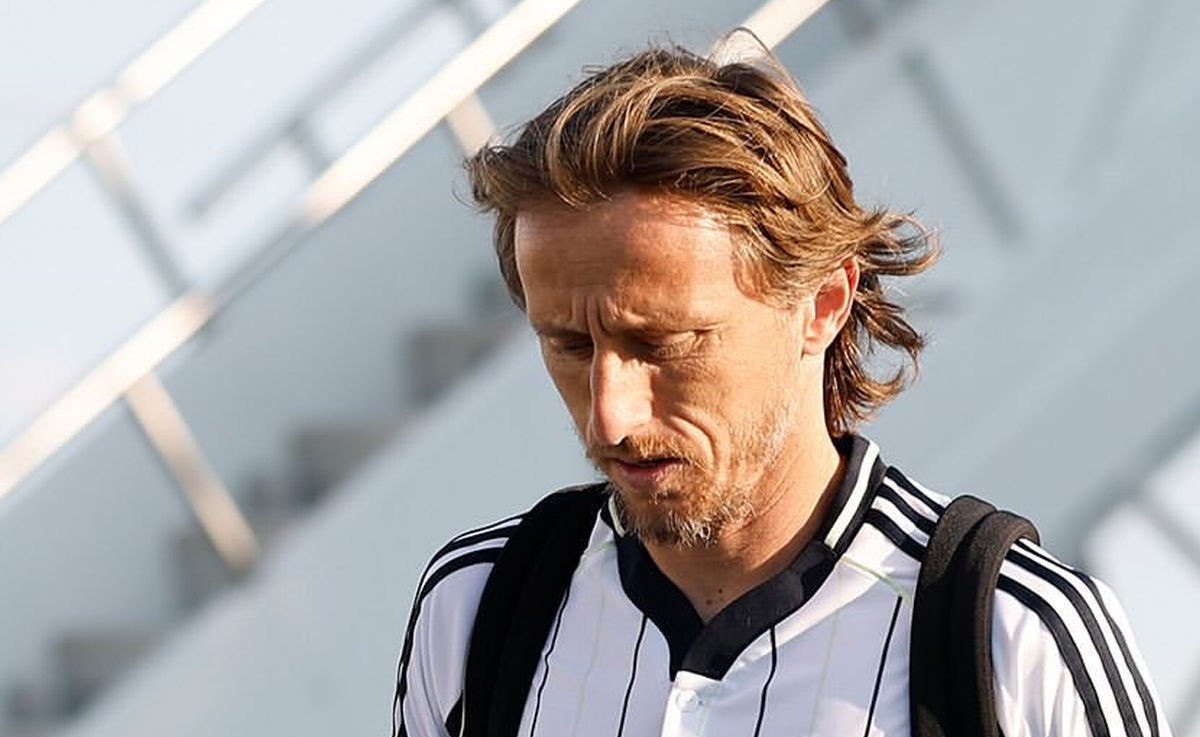 Zbogom, Real! Luka Modrić ima novi klub: "Nema potrebe da ga predstavljamo, dolazi u augustu" Zbogom, Real! Luka Modrić ima novi klub: "Nema potrebe da ga predstavljamo, dolazi u augustu"