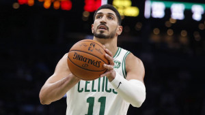 Enes Kanter: Kad ispostim dan, popijem toliko vode da pomislim kako nema mjesta za hranu