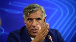 U Srbiju je stigao čovjek pred kojim drhte svi, već je krenuo na posao: "Budite sigurni da ću..."