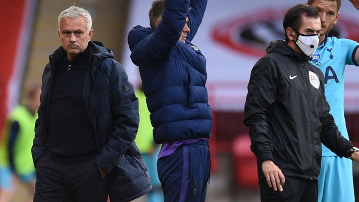Mourinho: Čovjek na terenu nije sudija, sudija je sakriven negdje