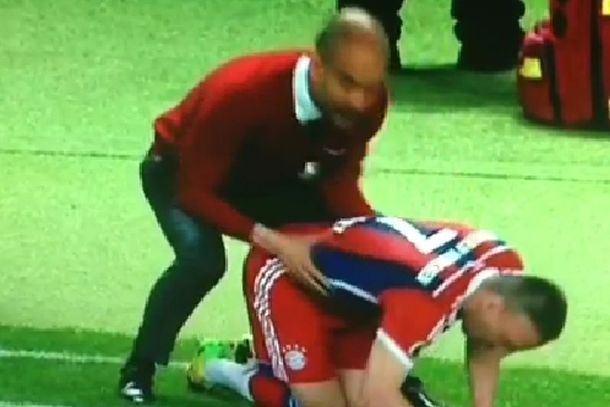 Nevjerovatni Pep masirao Riberyja u sred utakmice