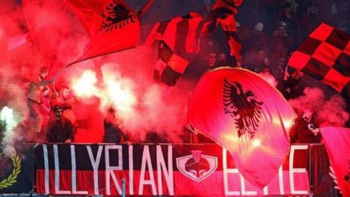 Grupa albanskih navijača priprema nerede u Elbasanu