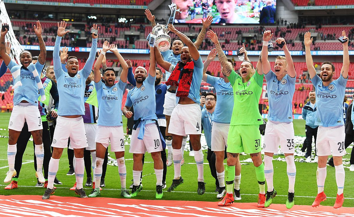 Osvajanjem FA Cupa Manchester City pomogao gradskom rivalu 