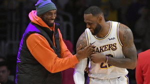 LeBron sinoć srušio Crnu mambu, odao mu veliko poštovanje na patikama