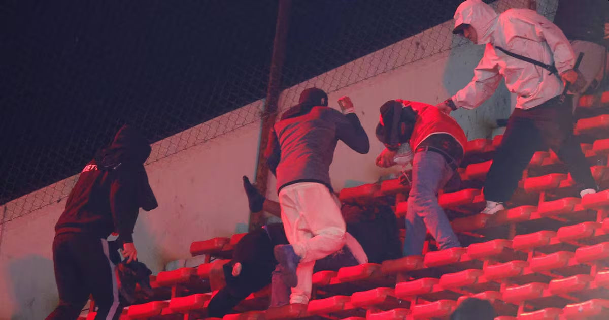 Okršaj bez milosti! 650 policajaca krenulo na huligane, oglasio se i predsjednik: "Tražimo pravdu"