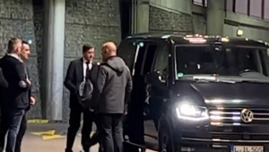 Scena kao iz akcionih filmova nakon meča Lige prvaka: Mlada zvijezda, sitni sati, crni kombi...
