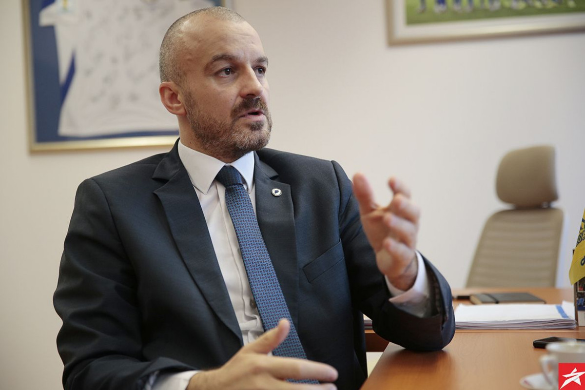 Pilav posmatrač suđenja na meču Lige prvaka! Pilav posmatrač suđenja na meču Lige prvaka!