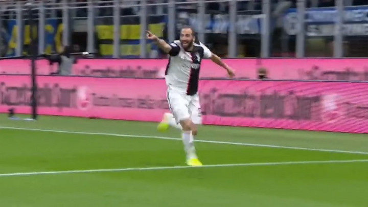 Gonzalo Higuain ušao u igru i utišao Giuzeppe Meazzu!