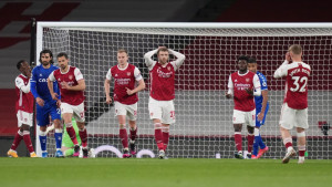 Nestvaran kiks Lena i poraz Arsenala od Evertona