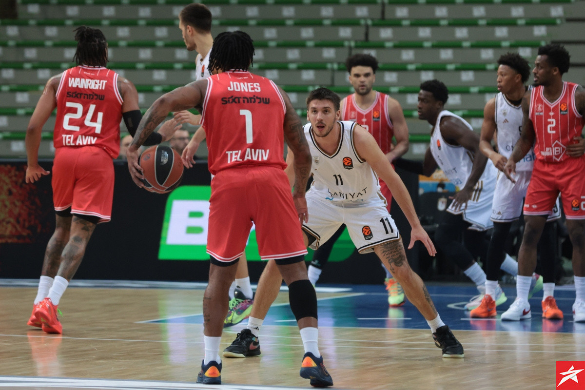 Hapoel savladao Dubai u praznoj Zetri: "Domaćima" nije pomogao ni raspoloženi Dwayne Bacon