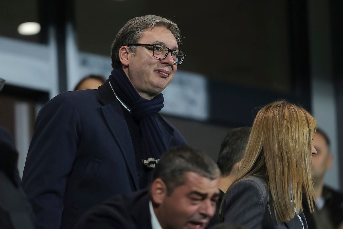 Potez očajnika Aleksandra: Vučić pokazuje moć dovođenjem legende u Srbiju, sve je 'masno' platio Potez očajnika Aleksandra: Vučić pokazuje moć dovođenjem legende u Srbiju, sve je 'masno' platio
