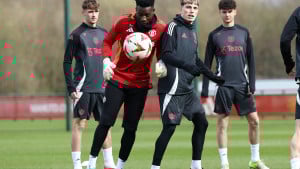 Mnogi navijači Manchester Uniteda su željeli da mu "vide leđa", on je odlučio ostati i dokazati se