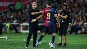 Lewandowski sinoć zabio dva gola, pa čuo šta je Flick tražio od Laporte i Deca: "Hitno to riješite"