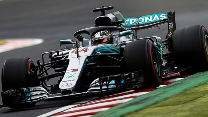 Hamilton najbrži na prvom treningu, Vettel peti