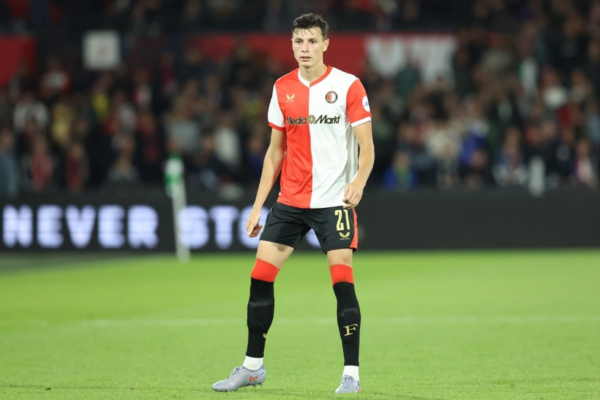 Van Persie oduševljen Ahmedhodžićem: "20 minuta mi je bilo dovoljno da shvatim da je pravi izbor" Van Persie oduševljen Ahmedhodžićem: "20 minuta mi je bilo dovoljno da shvatim da je pravi izbor"