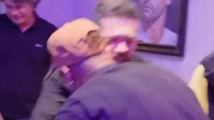 Neymar čuo svoje ime na spisku Brazila za SP, a ovom čovjeku je odmah otišao u zagrljaj