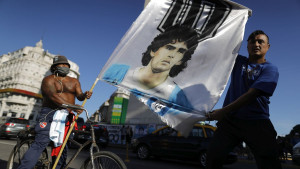 Haos na ulicama Buenos Airesa: Maradona je ubijen!