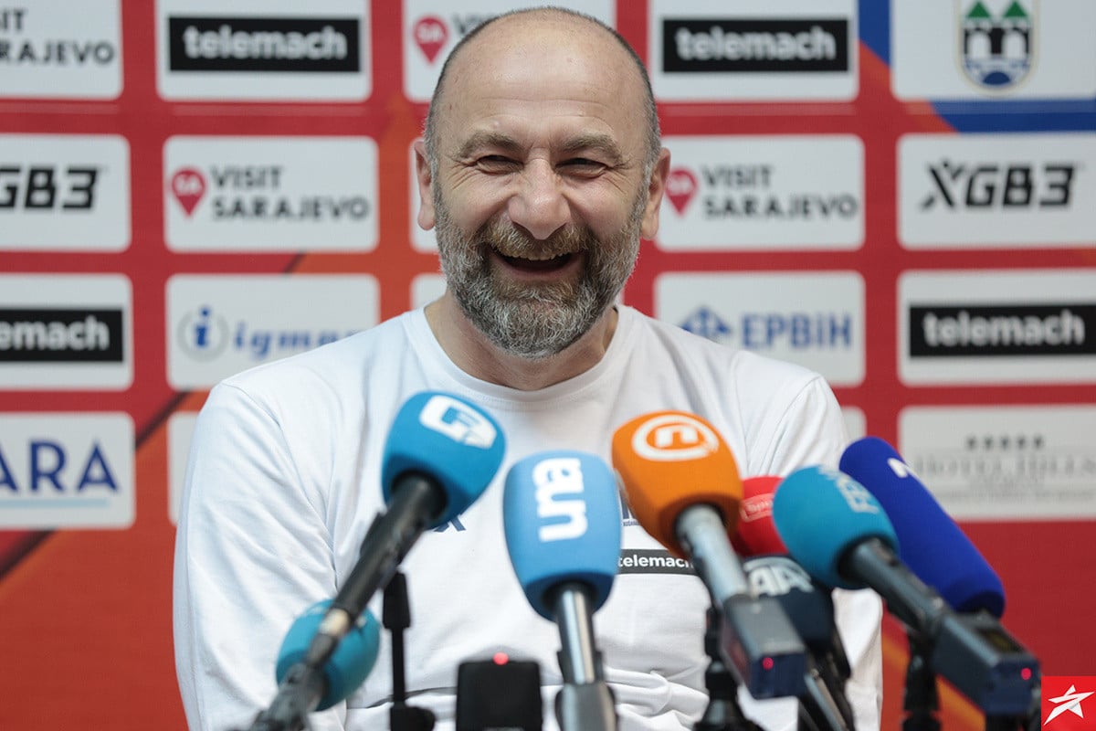 Adis Bećiragić odabrao 12 putnika na Eurobasket, ima iznenađenja Adis Bećiragić odabrao 12 putnika na Eurobasket, ima iznenađenja