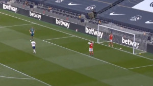 Navijači ogorčeni na Seada Kolašinca i žele da ode iz Arsenala