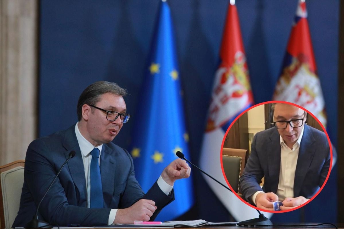 Aleksandar Vučić predmet ismijavanja zbog albuma i sličica: "Onda bismo mogli pobijediti Hrvate"