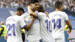 Real Madrid sa stilom osvojio 35. titulu, navijači na tribinama pjesmom vrijeđali zvijezdu Barcelone