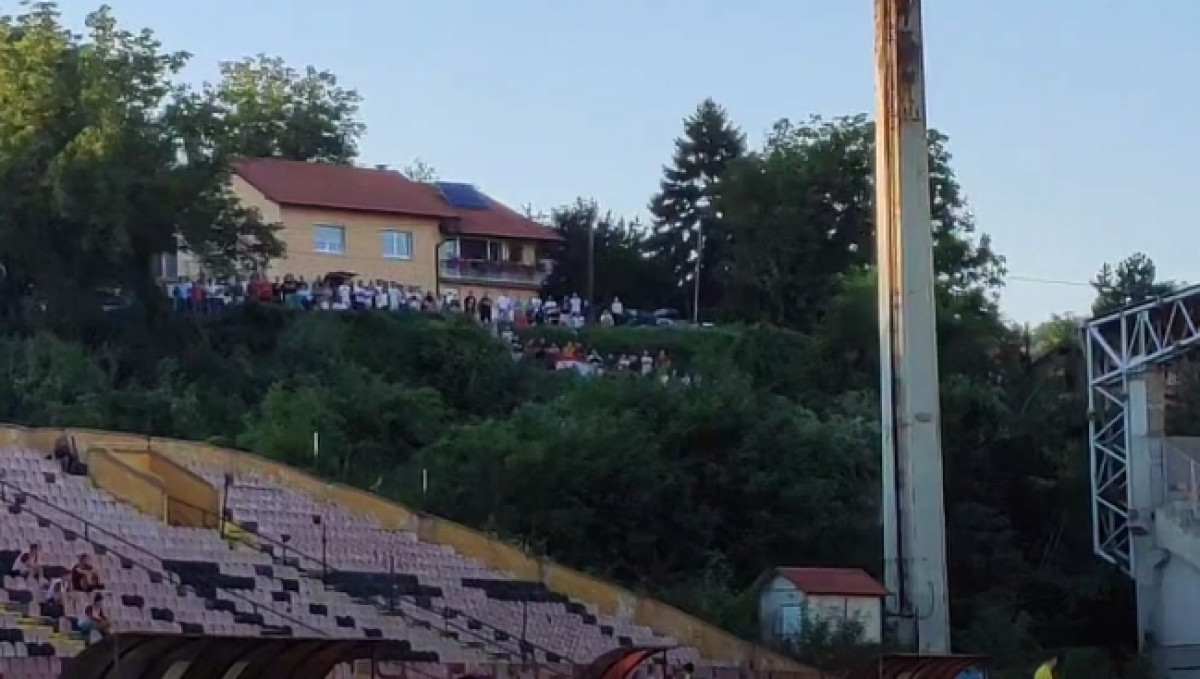 Ovakve scene moramo gledati na Tušnju: Neizbježne su... Ovakve scene moramo gledati na Tušnju: Neizbježne su...
