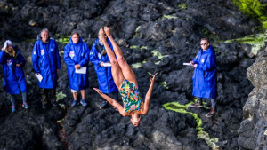 Obala Sjeverne Irske debituje kao lokacija Red Bull Cliff Diving Svjetske serije
