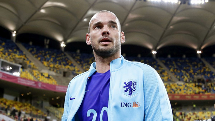Navijači ga mole da se vrati fudbalu, Wesley Sneijder razmišlja o prekidu penzije?