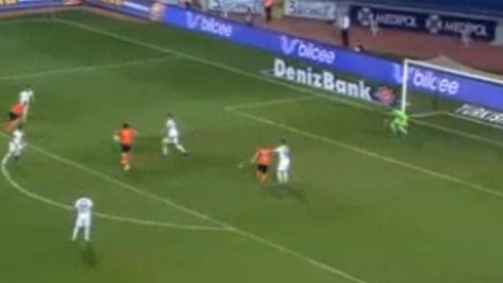Spektakularan gol Bajića nakon asistencije Višće