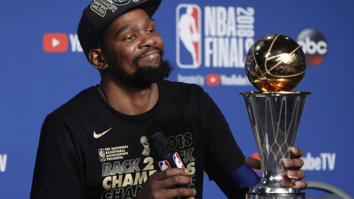 Durant: Zar je bitno što Curry nije MVP?