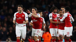 Bivši i sadašnji igrači Arsenala oduševljeni Gnabryjem, navijači prozvali Wengera što ga je prodao
