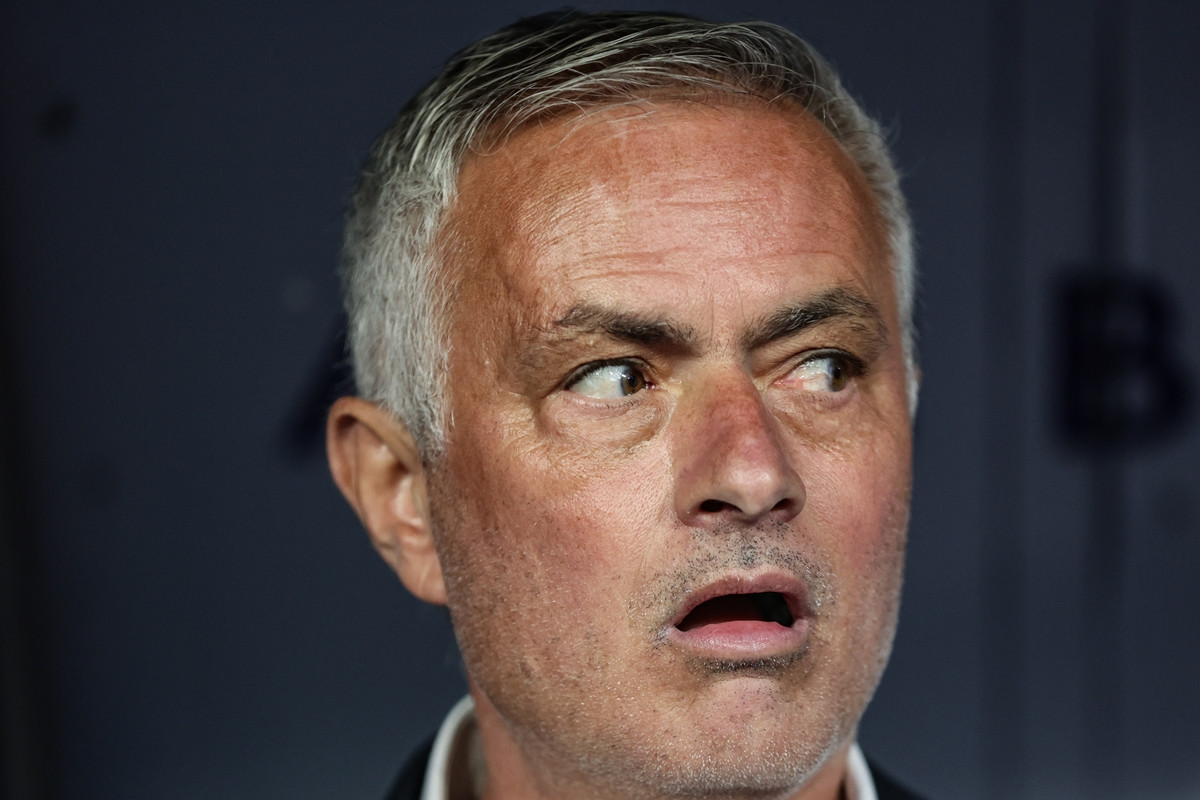 Jose Mourinho dovodi veliku zvijezdu u Fenerbahče, na raspolaganje će mu dati čak i privatni avion!