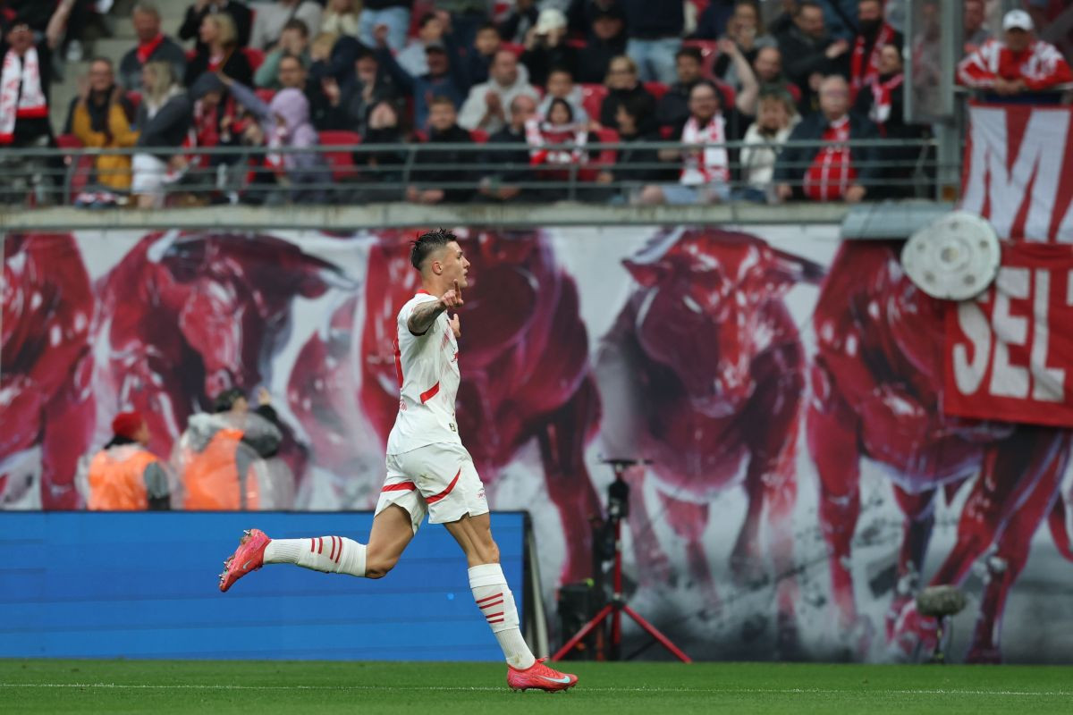 Manchester United ili Newcastle? Benjamin Šeško je konačno donio odluku! Manchester United ili Newcastle? Benjamin Šeško je konačno donio odluku!