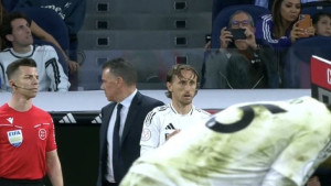 Modrić prvo za vrat uhvatio Kuba, ali Španci bruje o onome što je nakon toga uradio Luki Sučiću